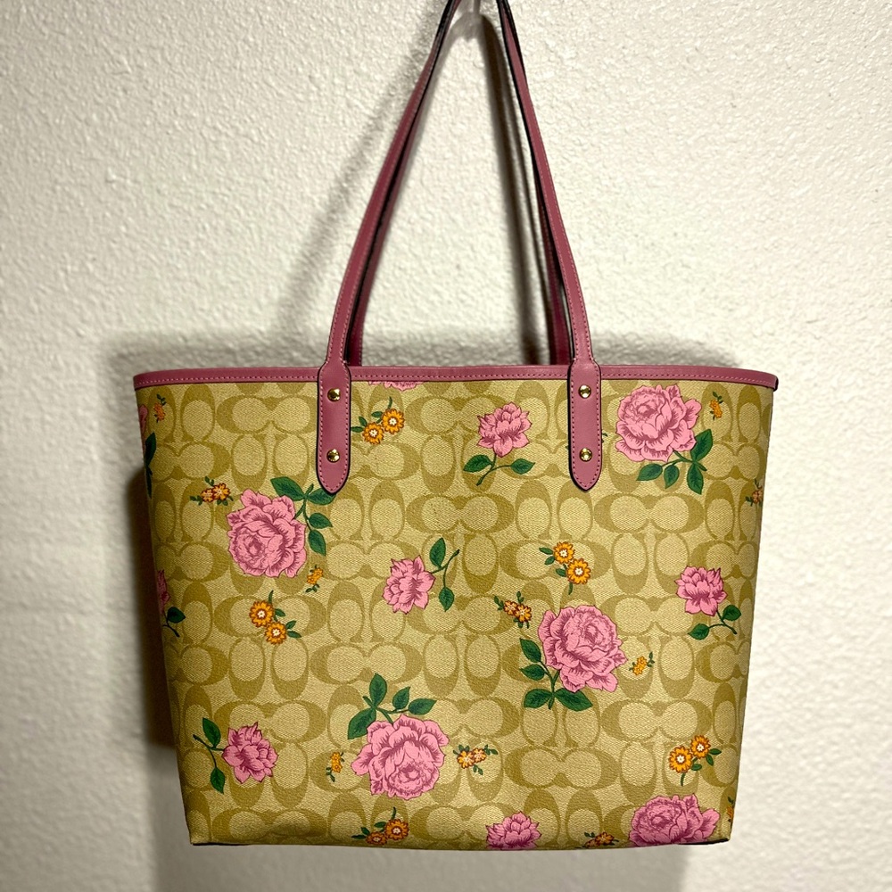 ❌SOLD ❌ Coach Reversible Tote Bag